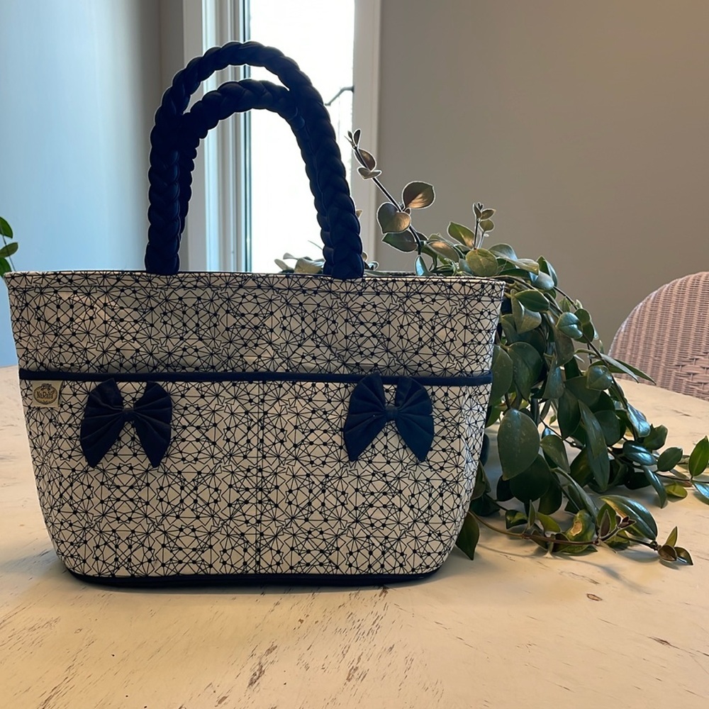 Vintage NaRaYa Quilted Purse